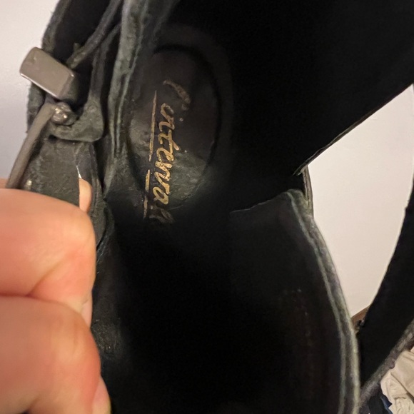 SOLD L’intervalle leather booties - Picture 2 of 4